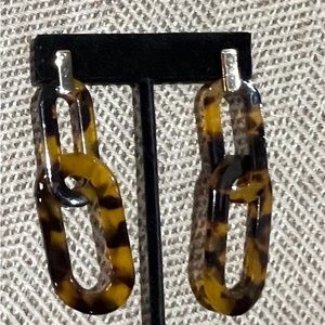 Tortoise Shell Pierced Earrings